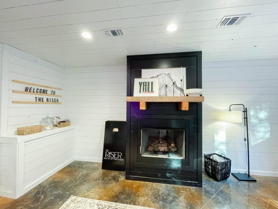The Riser - Brand New Modern Cabin In Broken Bow Exterior photo